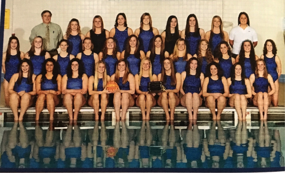 PICTURE OF NPHS GIRLS WATER POLO TEAM